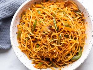 Chilli Garlic Noodles Veg