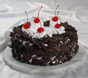 Black Forest Cake (2 Pound)