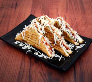 Veg Cheese Grill Sandwich 