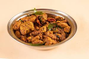 Kozhi Kaattu Varuval