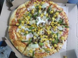 Veggie Deluxe Pizza
