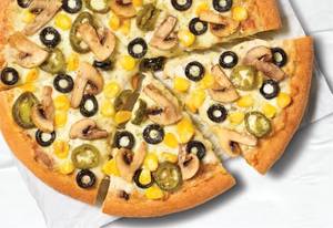 Olive corn pizza