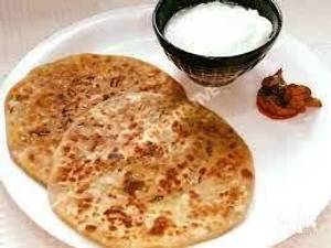 2 Aloo Pyaz Paratha with Curd