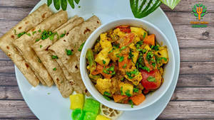 Mix Veg With 4 Tawa Butter Roti