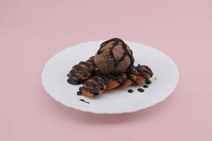 Chocolate ice cream cup