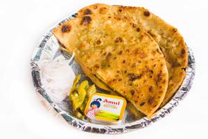 Egg Paratha[served with Amul butter.] (1 Pc)