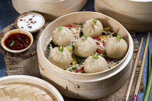 Spicy Mutton Momos (6 Pcs)