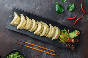 Veg Fry Momos [10 pieces]