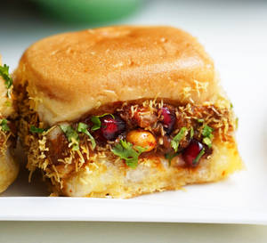 Order Food Online from Shreenathji Snacks in Saraspur, Ahmedabad | Swiggy