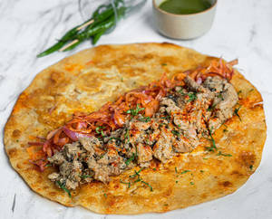 Kali Mirch Chicken Tikka Egg Roll