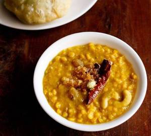 Luchi + Cholar Dal (4pic)