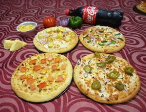 4 Pizza Combo Double Topping With Coke