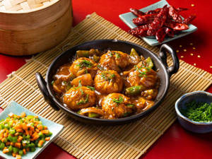 Veg Chilli Momos [6 Pcs]