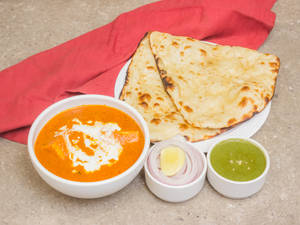 Paneer Butter Masala With 2 Garlic Naan And Cold Beverage [250 Ml]  