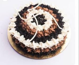 Chocolate Trio Cake 500gm