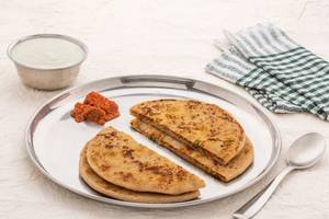 Aloo Paratha (2 pcs) with Curd and Pickle