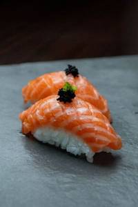 Sake Nigiri [4 Pcs]