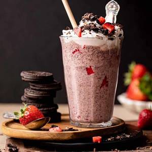 Strawberry Oreo Milkshake