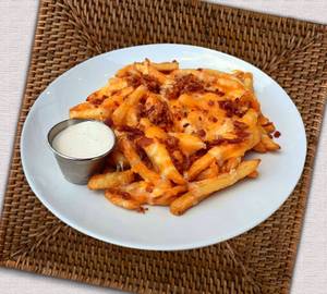 Peri peri fries with cheese and mayo