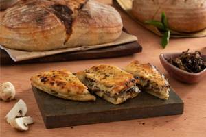 Sourdough Garlic Bread with Creamy Mushroom