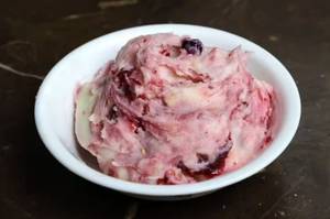 Kolaberry Shrikhand