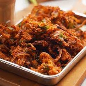 Onion pakoda                             