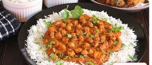 Chole Paneer Punjabi Rice Box With Mango Juice