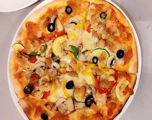Chicken Italiano Pizza