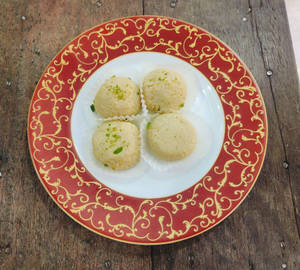 Kachagolla Nolen Gur 4 Pcs