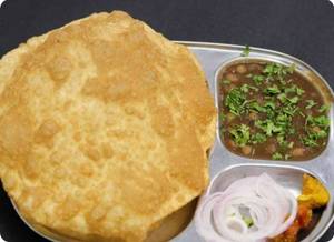 Chole Bhature [2 Bhature]