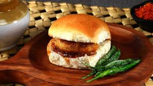 Masala Vada Pav