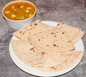 Matar Paneer With 5 Butter Roti