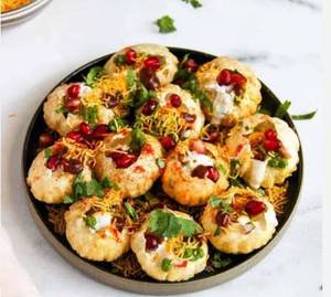 Sev Dahi Batata Puri