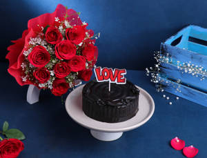 Red Roses Bouquet With Love Topper Chocolate Cake