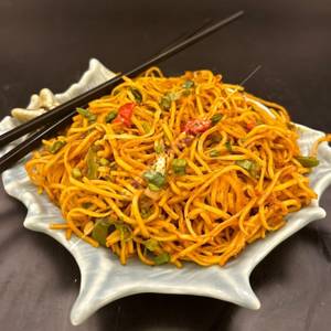 Schezwan Noodles Chicken