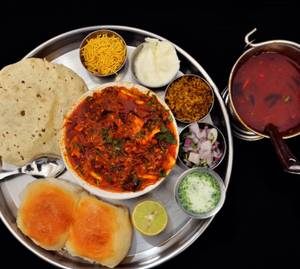 Nashik Misal Pav