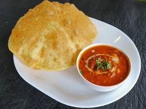 Chana Bhatura