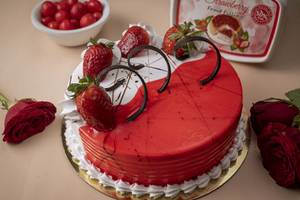 Eggless Strawberry Cake (500gms)