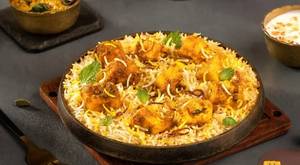 Shere Punjab Special Biryani + veg raita 