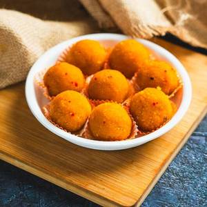 Laddu Desi (1 Pc)