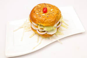 Crispy Aloo Tikki Burger