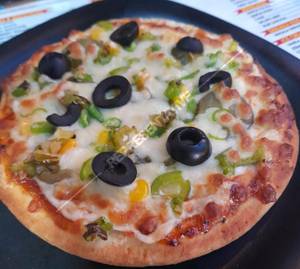 Medium Mexican Twist Pizza