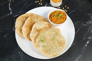 Koraisutir Kochuri (4pc) + Cholar Dal