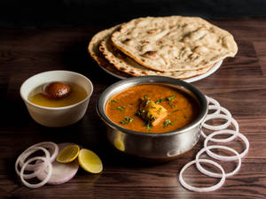 Murg Special Masala (500 Ml) + 3 Tandoori Butter Roti + Gulab Jamun (2 Pcs)