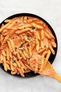 Mix Pasta With Cheese