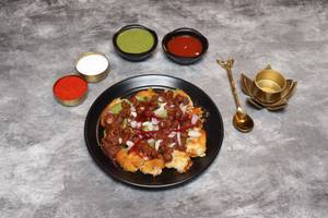 Aloo tikki with chole