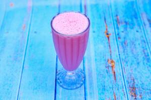 Rose Milkshake