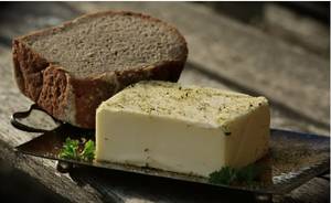 Plain Bread Tost 2pis Slice With  Butter