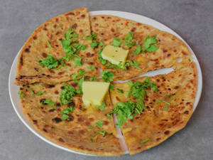 Aloo Paratha(1 Pcs)                                  