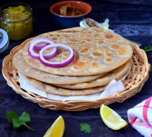 Paneer  Paratha + Achar